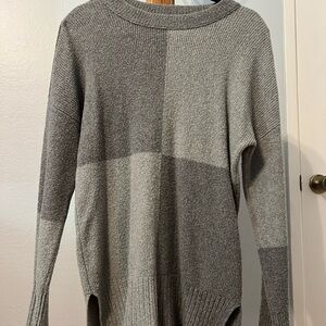 Abercrombie & Fitch Two-Tone Gray Oversized Comfy Soft Sweater